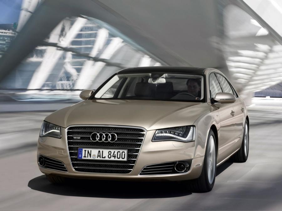  Audi A8L W12 Quattro (D4) 2010 года  (WW) (фото 4 из 35)